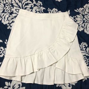 Elegant White Ruffle Mini Skirt